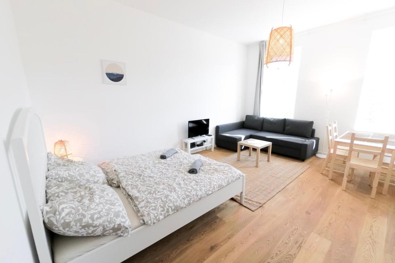 Vienna Living Apartments - Hasnerstraße Buitenkant foto